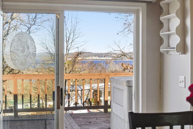 30 Hidden Bluff Road, Blue Eye, MO 65611