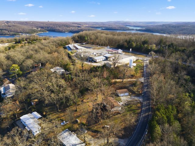 30 Hidden Bluff Road, Blue Eye, MO 65611