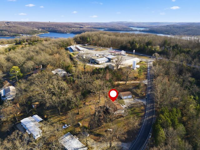 30 Hidden Bluff Road, Blue Eye, MO 65611