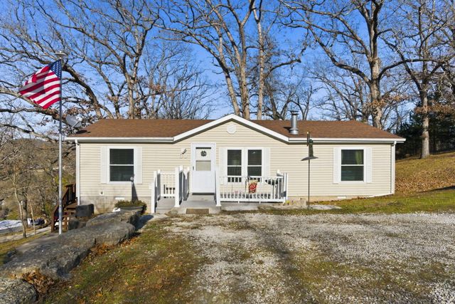 30 Hidden Bluff Road, Blue Eye, MO 65611