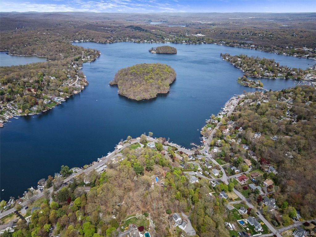 15 Colonial Terrace, Mahopac, NY 10541 — photo 4