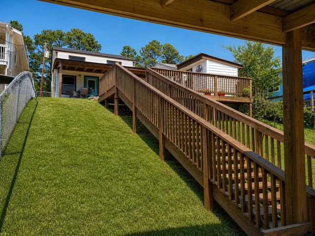 278 Shelter Cove Drive, Livingston, TX 77351