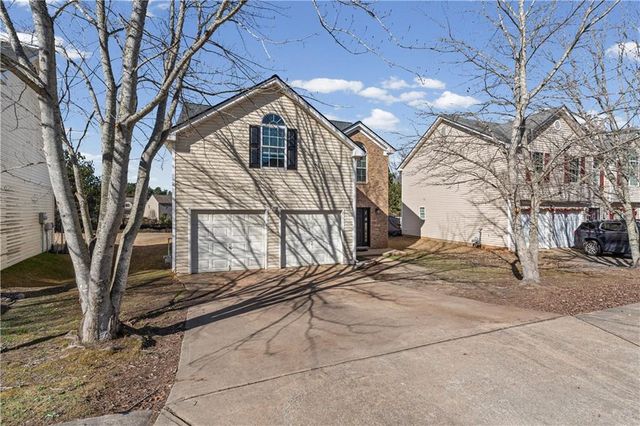 565 Amish Avenue, Riverdale, GA 30296