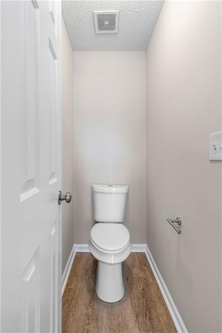 565 Amish Avenue, Riverdale, GA 30296