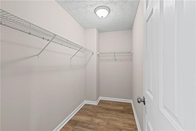 565 Amish Avenue, Riverdale, GA 30296