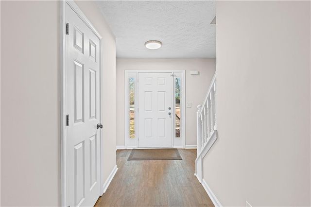 565 Amish Avenue, Riverdale, GA 30296