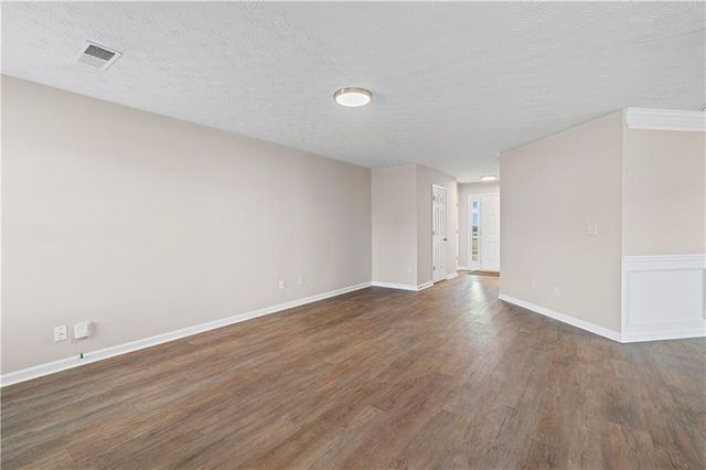 565 Amish Avenue, Riverdale, GA 30296