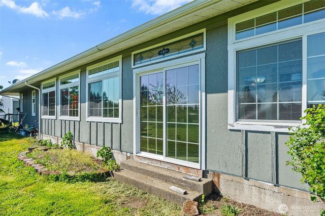 18945 Ivan Street SW, Rochester, WA 98579