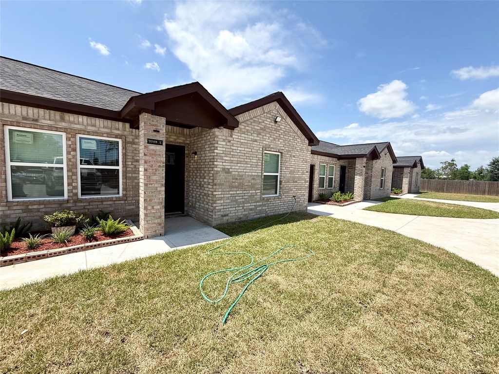 9508 Quaker Court, Rosharon, TX 77583