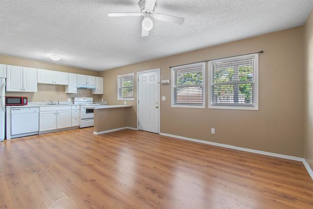 4150 Horseshoe Rd N Apt 55, Little River, SC 29566