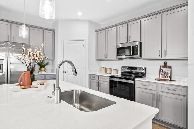 10139 MORNING MEADOWLARK TRAIL, Parrish, FL 34219