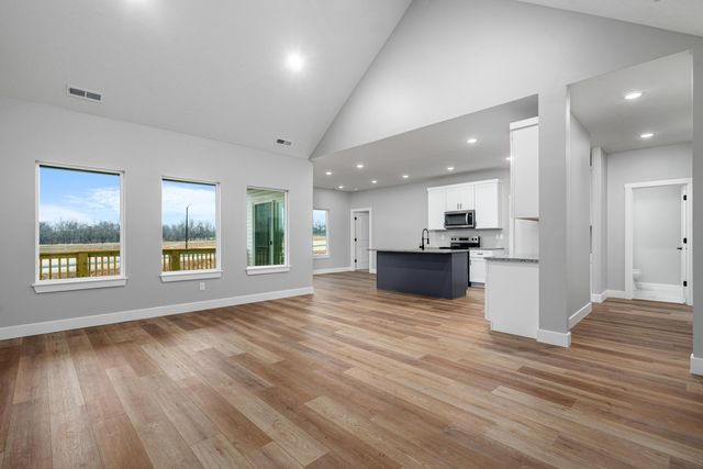 118 E Clayton Lane, Republic, MO 65738