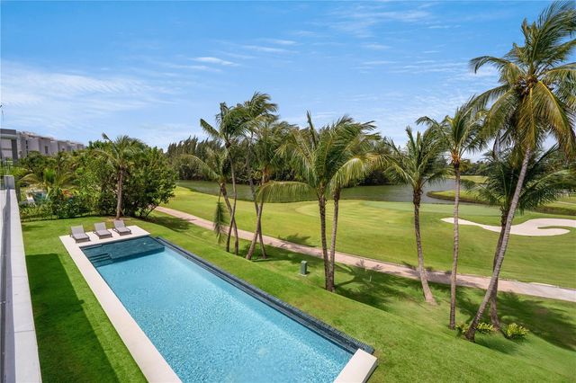 7000 Bahia Beach Bldv ATLANTIC DRIVE ESTATES G8, Rio Grande, PR 00745