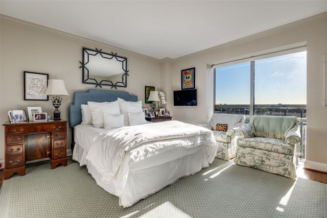 4242 Lomo Alto Drive N70, Highland Park, TX 75219