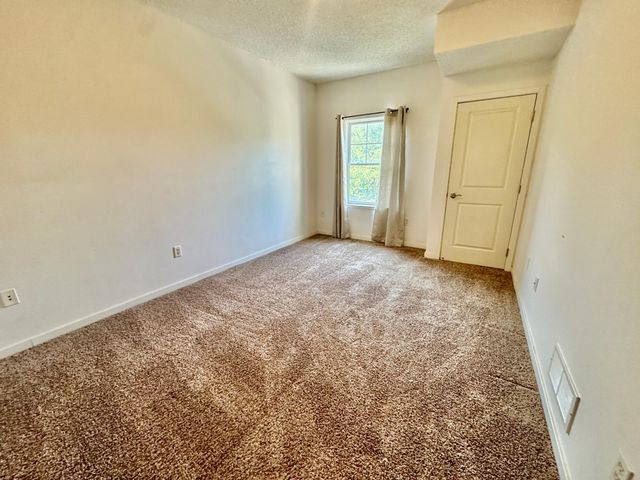 619 8th Street SE 309, Minneapolis, MN 55414