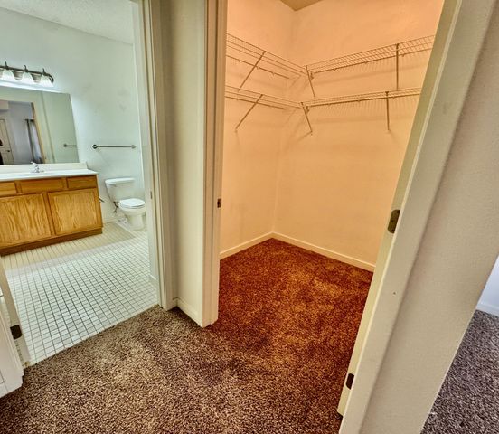 619 8th Street SE 309, Minneapolis, MN 55414