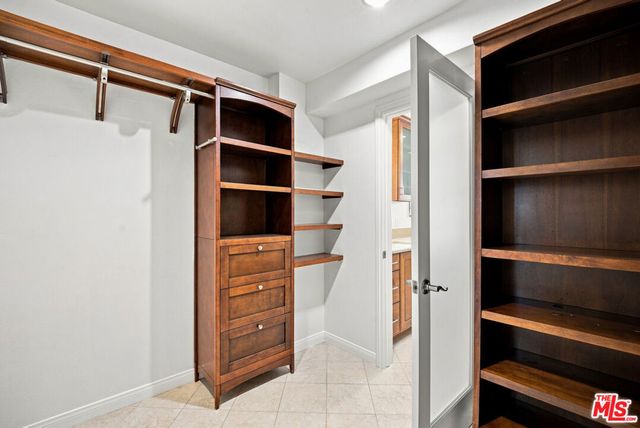 10669 La Grange Avenue, Los Angeles, CA 90025