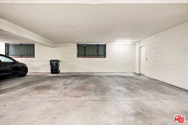 10669 La Grange Avenue, Los Angeles, CA 90025