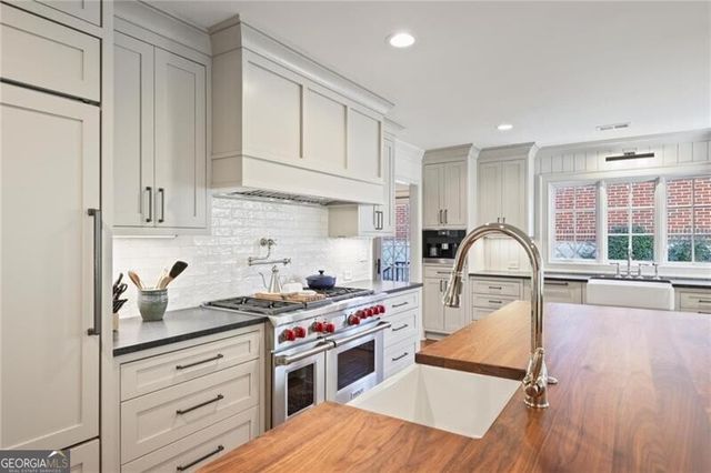 2622 Ellwood Drive NE, Atlanta, GA 30305