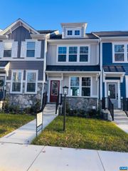 2225 WOODBURN RD, Charlottesville, VA 22901