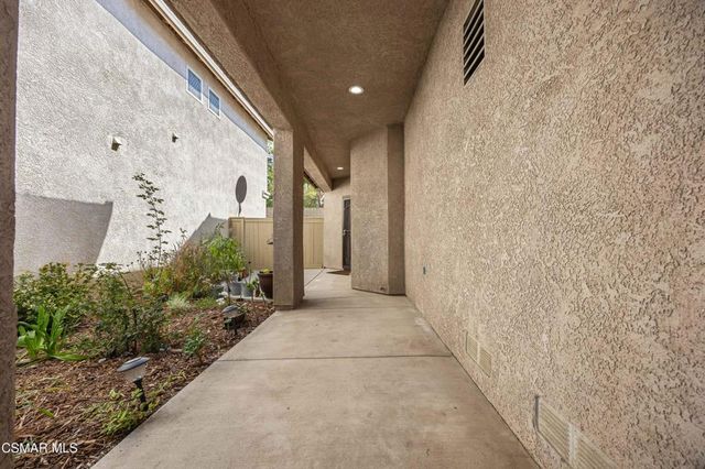 92 Calle Segunda, Camarillo, CA 93010