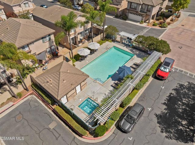 92 Calle Segunda, Camarillo, CA 93010