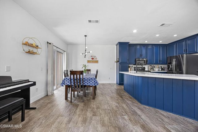 92 Calle Segunda, Camarillo, CA 93010