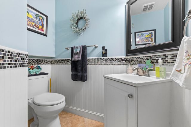 2030 Discovery Circle E, Deerfield Beach, FL 33442
