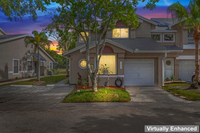 2030 Discovery Circle E, Deerfield Beach, FL 33442