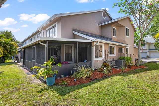 2030 Discovery Circle E, Deerfield Beach, FL 33442