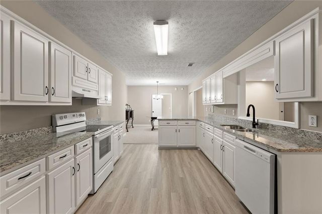 1194 Foster Road, Statham, GA 30666