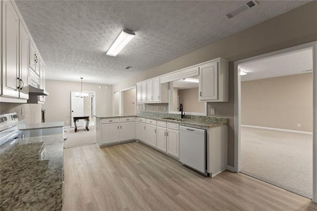 1194 Foster Road, Statham, GA 30666