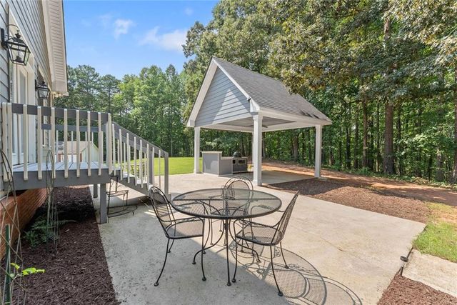 1194 Foster Road, Statham, GA 30666