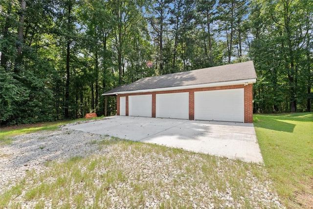 1194 Foster Road, Statham, GA 30666
