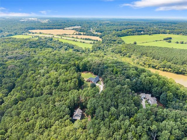 1194 Foster Road, Statham, GA 30666