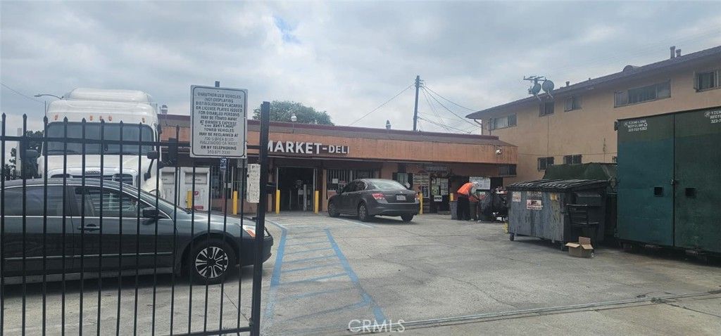 10201 S Vermont, Los Angeles, CA 90044