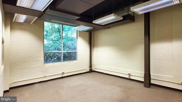 3901 MAIN ST, Philadelphia, PA 19127