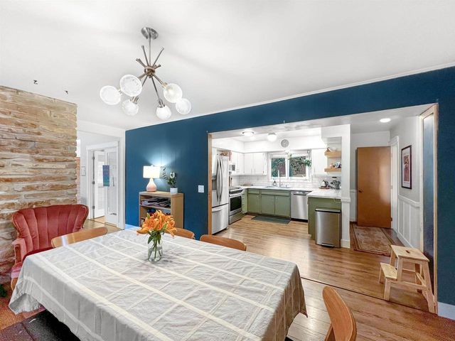 960 SHING WA UK DRIVE, Marinette, WI 54143