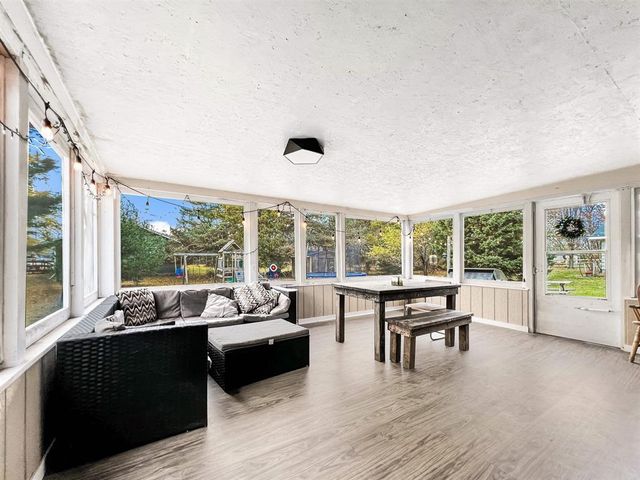 960 SHING WA UK DRIVE, Marinette, WI 54143