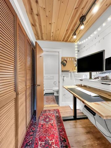 960 SHING WA UK DRIVE, Marinette, WI 54143