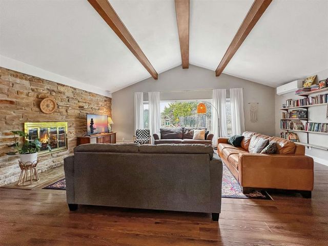 960 SHING WA UK DRIVE, Marinette, WI 54143