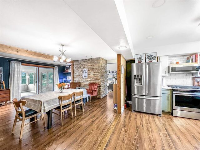 960 SHING WA UK DRIVE, Marinette, WI 54143