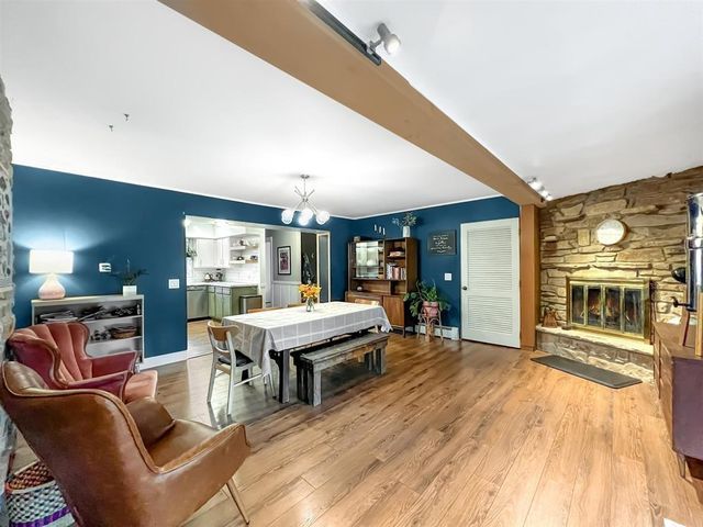 960 SHING WA UK DRIVE, Marinette, WI 54143