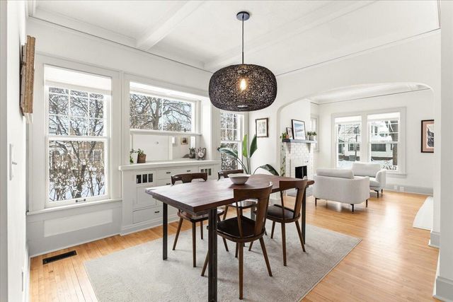 200 W 40th Street, Minneapolis, MN 55409