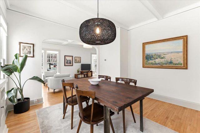 200 W 40th Street, Minneapolis, MN 55409