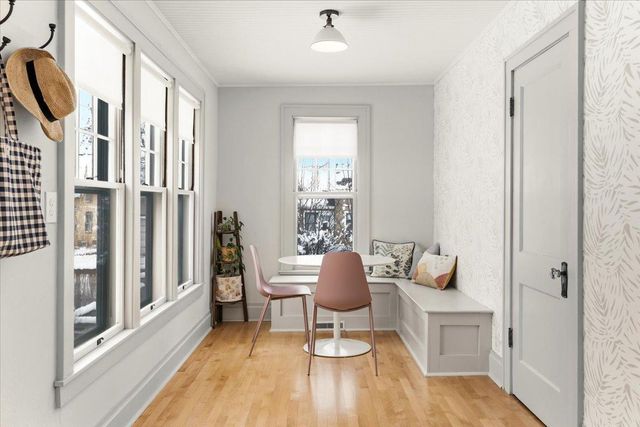 200 W 40th Street, Minneapolis, MN 55409