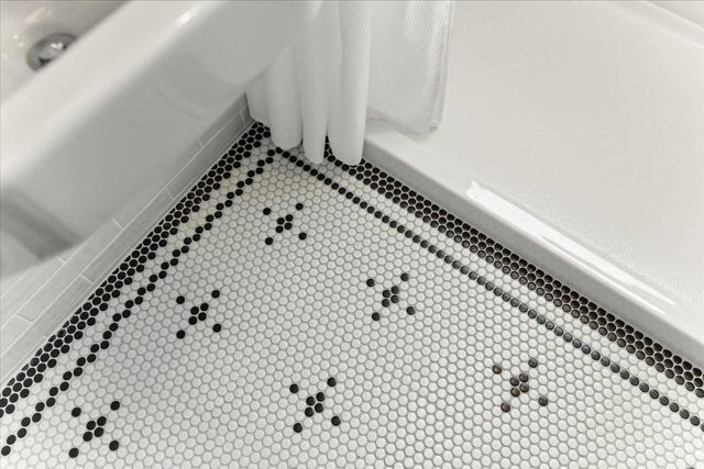 200 W 40th Street, Minneapolis, MN 55409