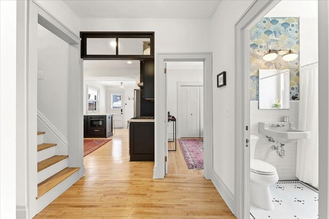 200 W 40th Street, Minneapolis, MN 55409