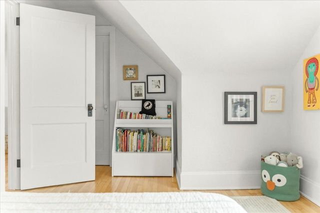 200 W 40th Street, Minneapolis, MN 55409