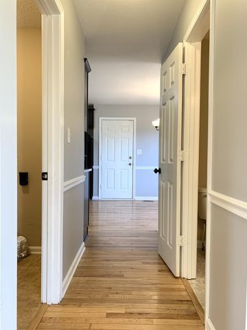 1233 Cobblestone Ln, Clarksville, TN 37042